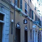 Albergoteatro فندق *