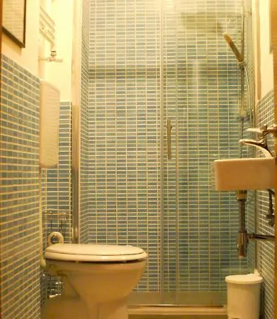 Готель Albergoteatro