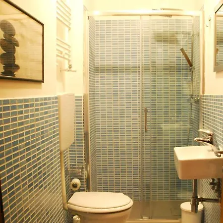 Готель Albergoteatro *