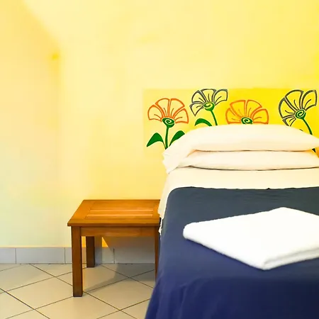 Готель Albergoteatro