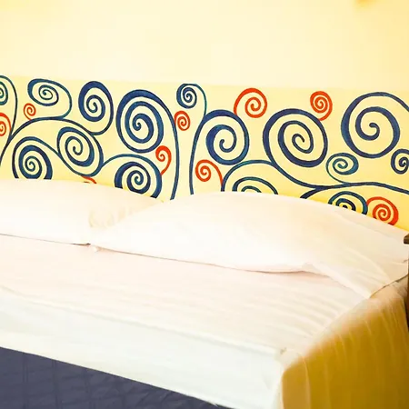 Готель Albergoteatro *