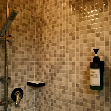 Hotell Albergoteatro La Spezia