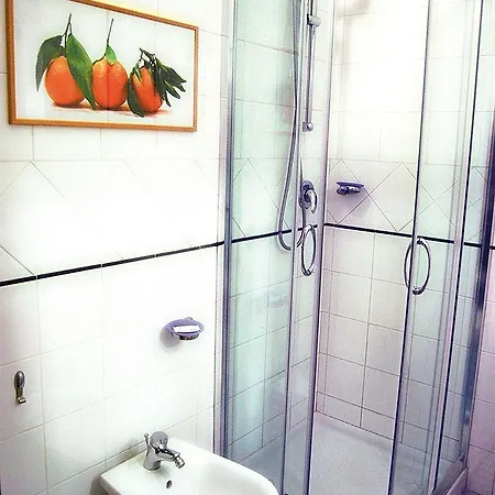 Hotell Albergoteatro La Spezia