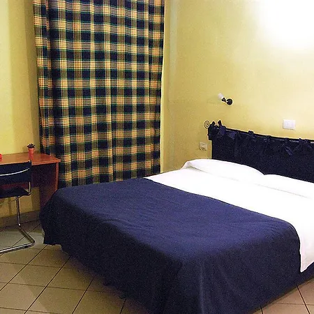 מלון Albergoteatro